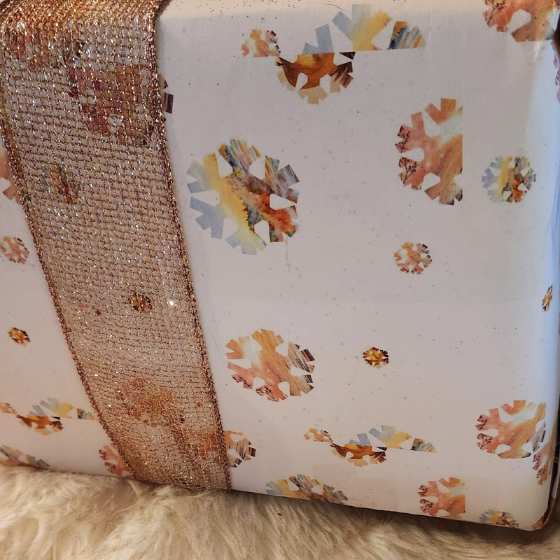 Dancing Snowflakes! Gift Wrap